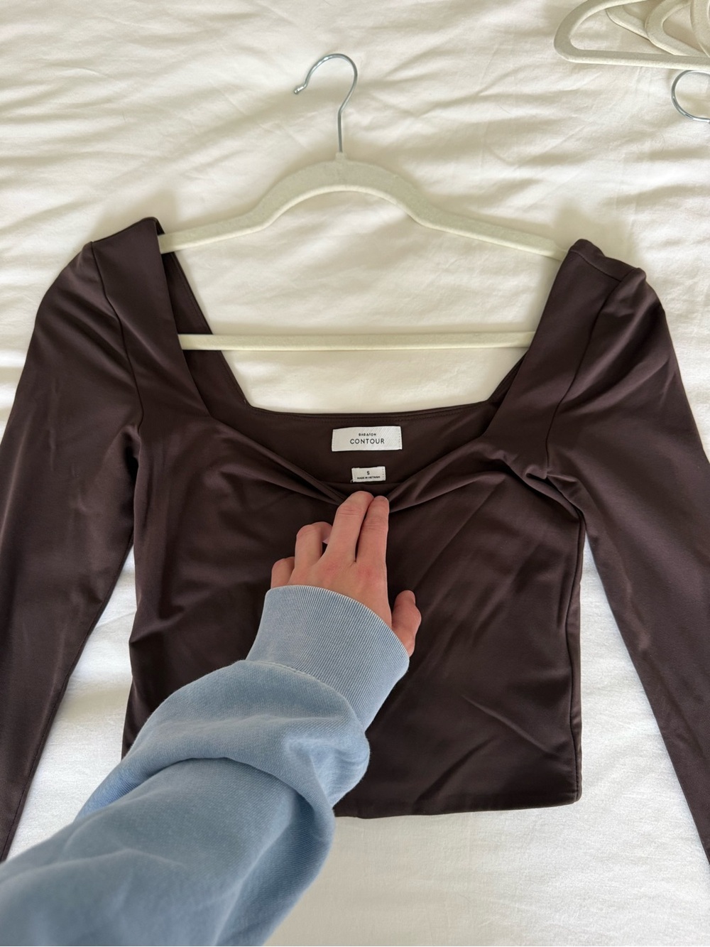 NWOT Aritzia Babaton Brown Contour Square Neck Long Sleeve